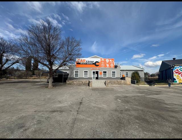 996M² OFFICE FOR SALE IN KOMANI PARK